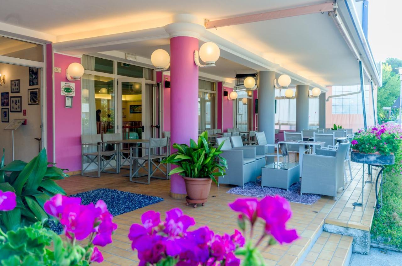 Hotel Di Giovanni Бібіоне Екстер'єр фото